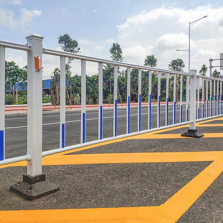 人行横道护栏