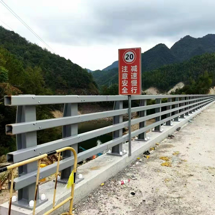 桥梁护栏